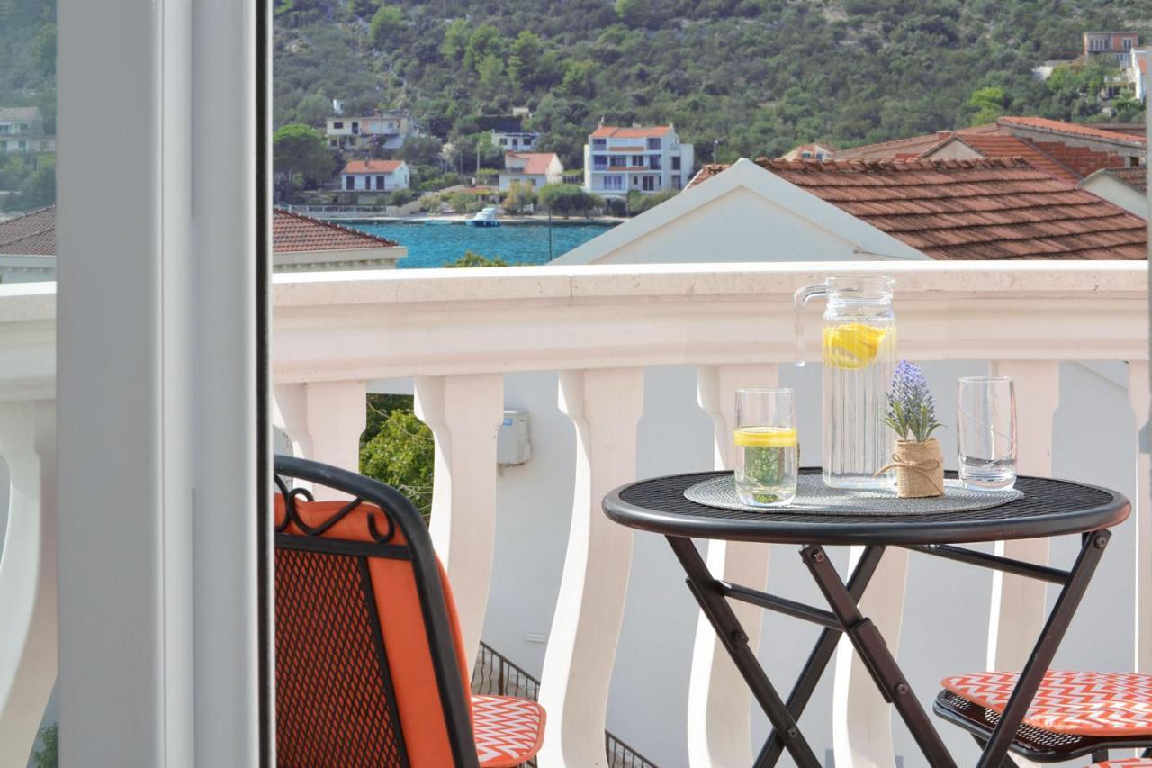 Villa Maros Марина Экстерьер фото