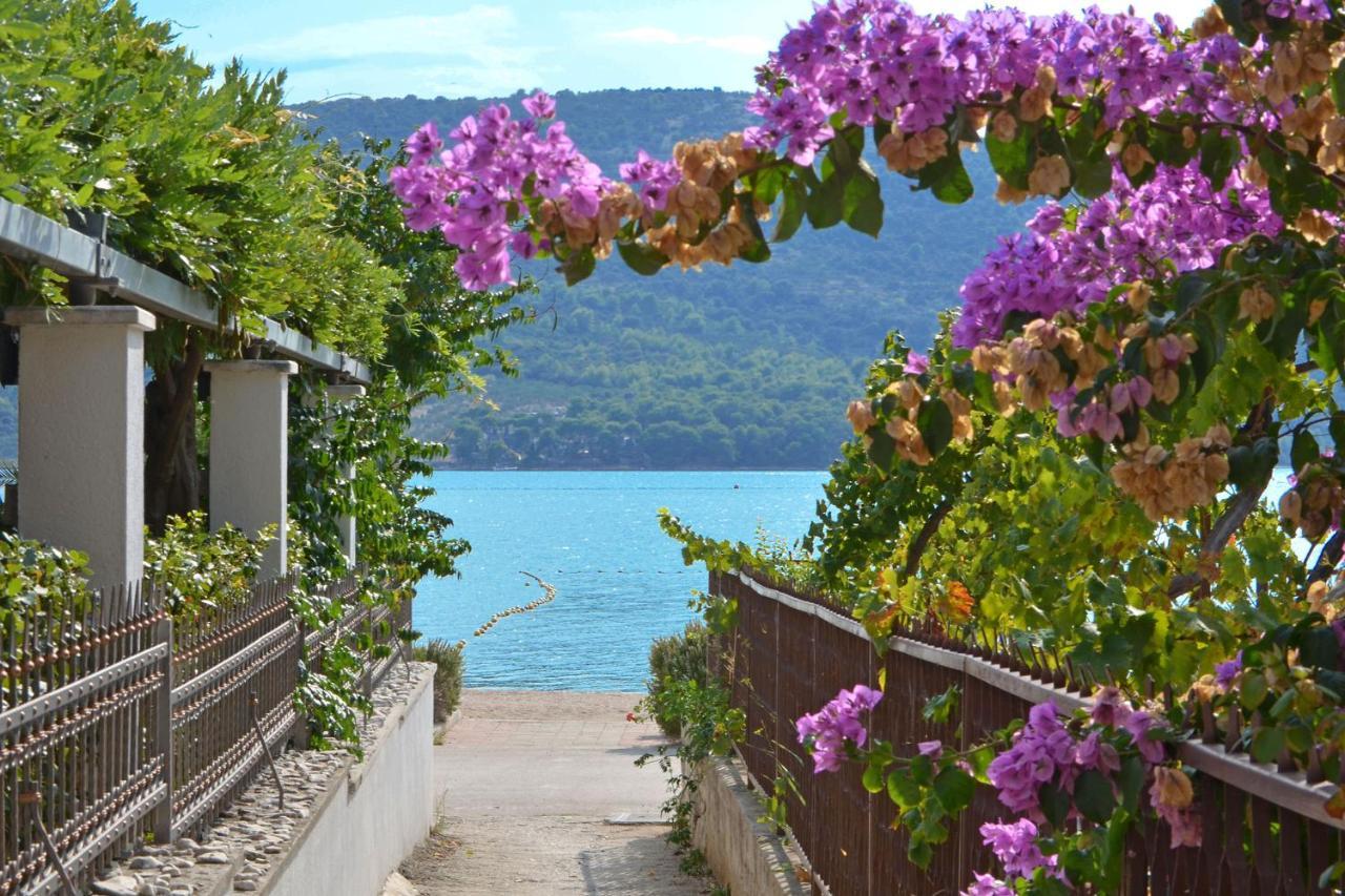 Villa Maros Марина Экстерьер фото